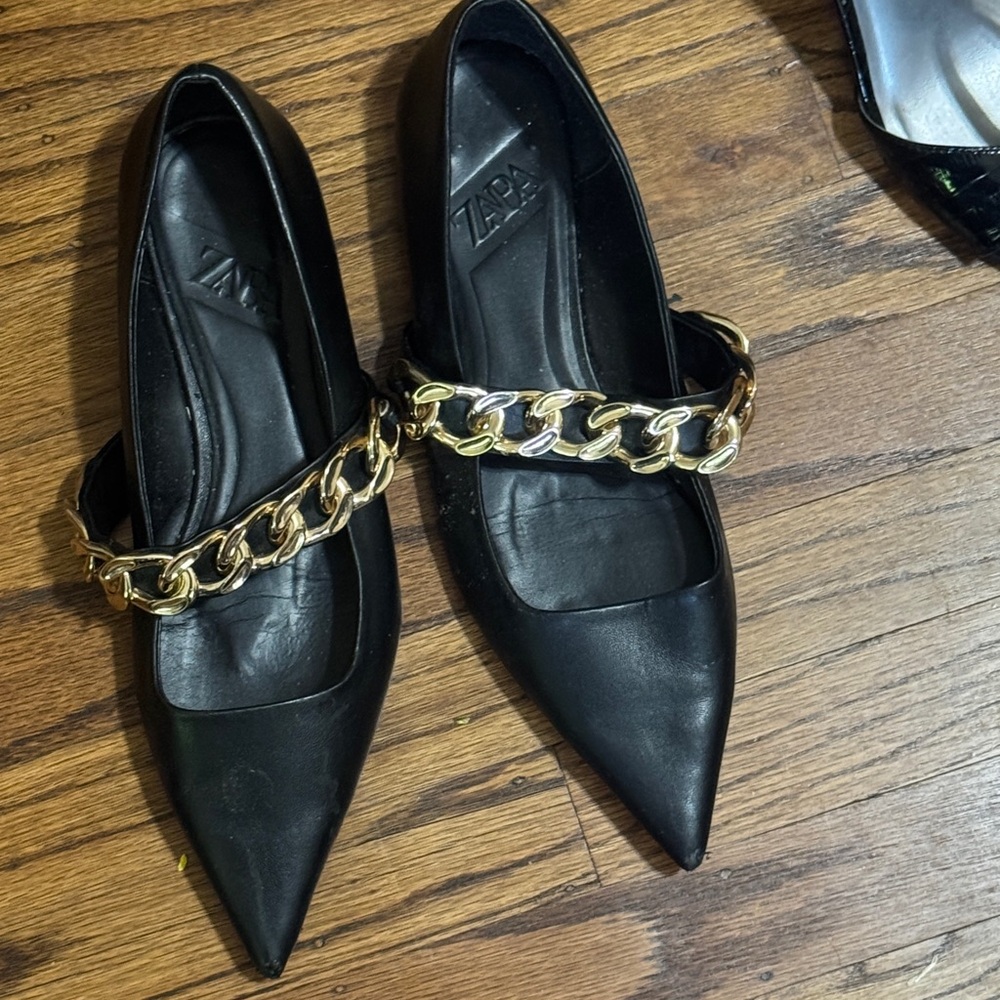 Zara Black Gold Chain Loafers